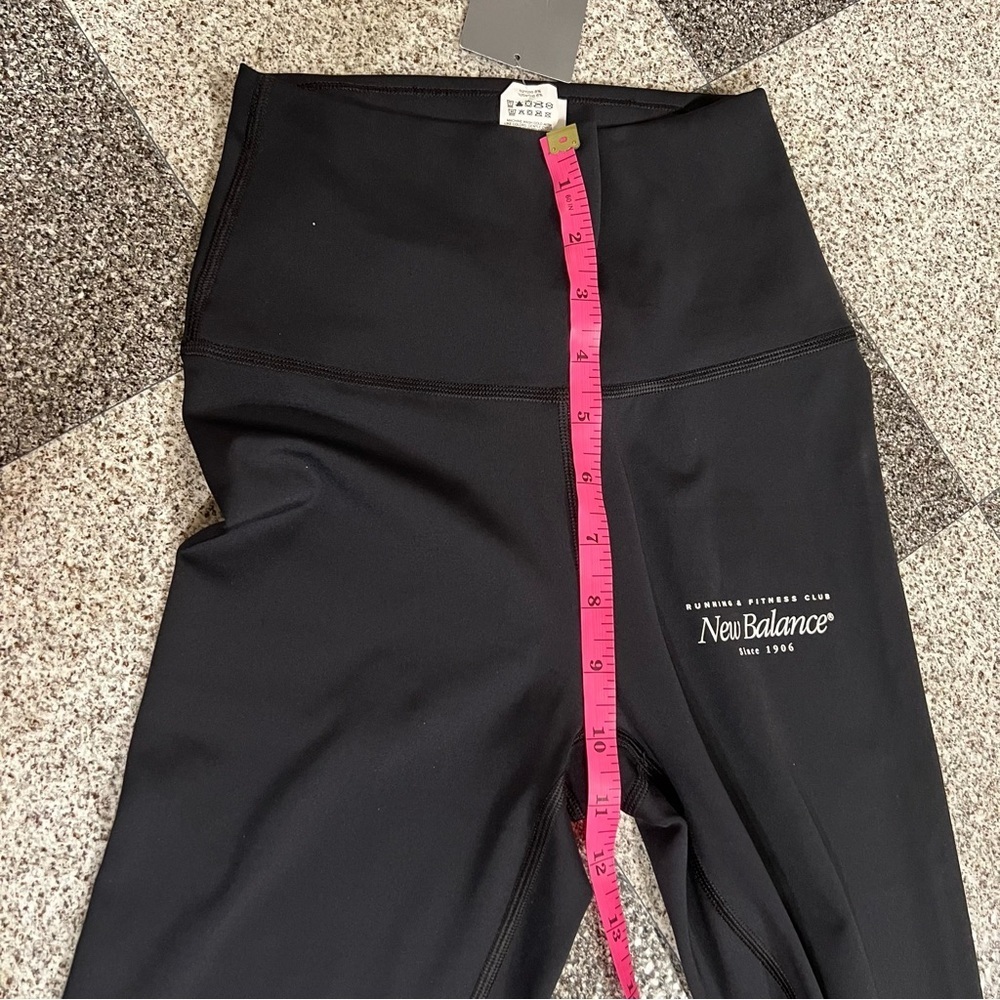 NWT- New Balance Black Women's Performance Logo Leggings Size XS - Picture 6 of 10